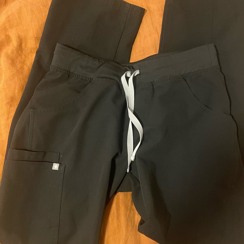 Black FIGS scrubs
